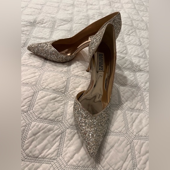 Badgley Mischka ladies size 7 heels - Picture 2 of 5